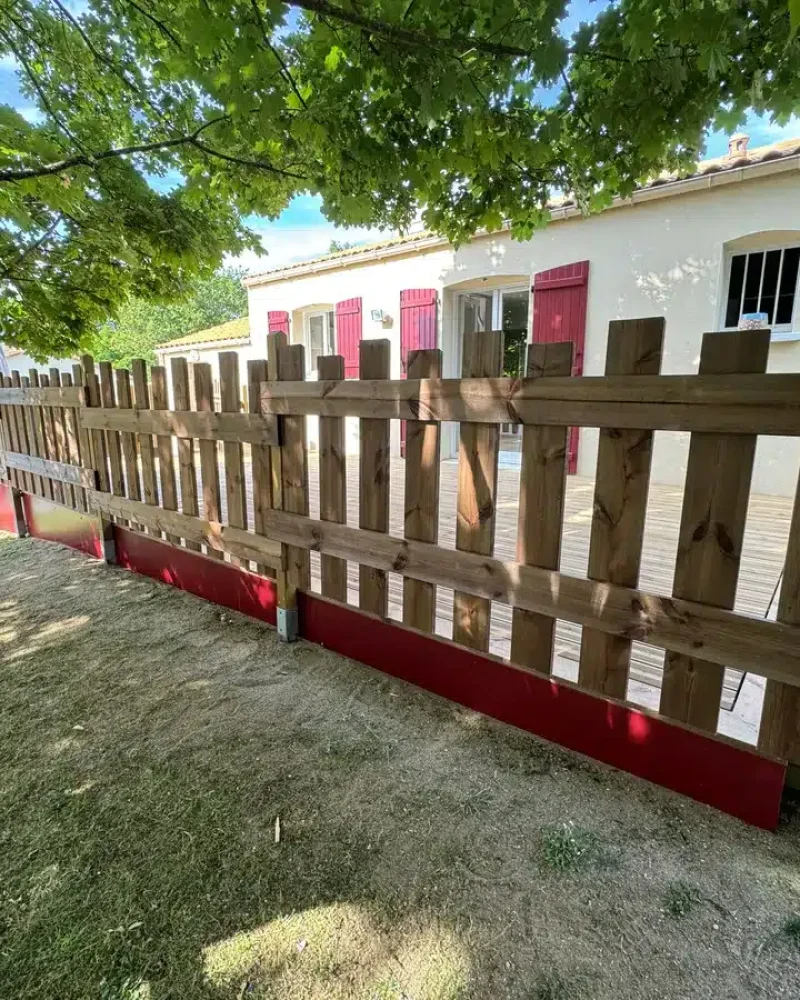 Réalisation d'un aménagement extérieur par Louis GUICHARD, menuisier agenceur à Orée-d'Anjou